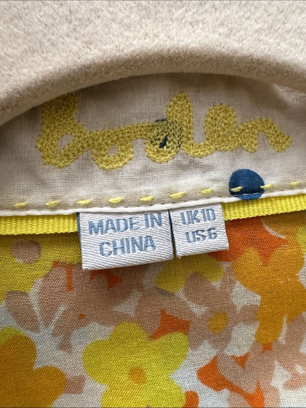 BODEN Floral Cotton Shirt US 6 Yellow Blue Button Down Y2K - Picture 9 of 13